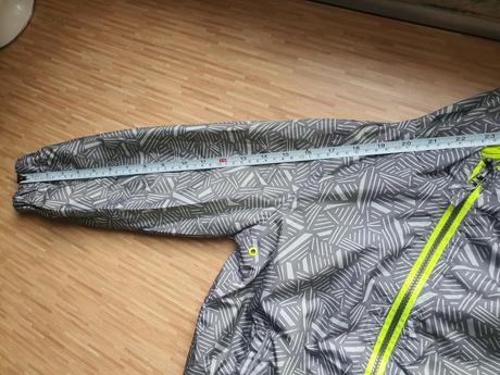 Tenka sustakova bundicka, kiki&koko,122