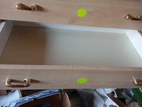 Darujem nábytok vhodný do domu alebo bytu, 