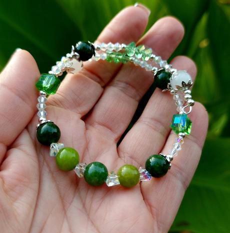 Náramok z olivínu a krištáľu pre leva, pannu aj vá, 