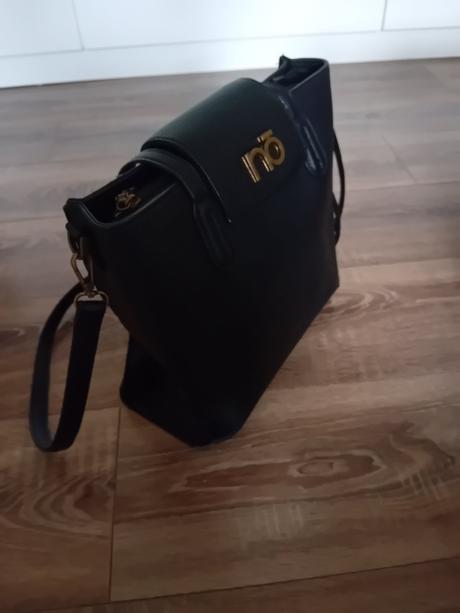 Cierna kabelka nobo, nobo