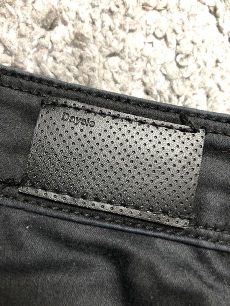 Čierne rifle daisy, m