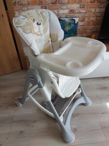 Jedalenská stolička cam, cam