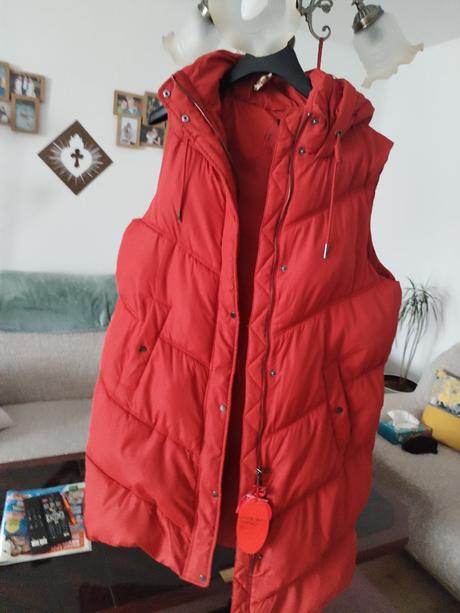 Predám červenú dlhú cestu dámsku niva, adidas,42