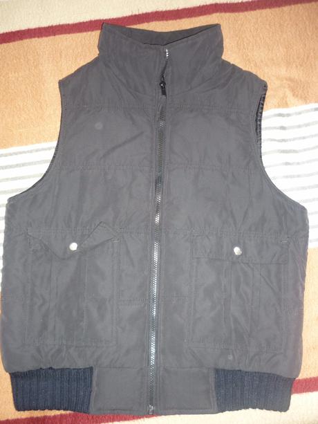 Cierna vesta, okay,40