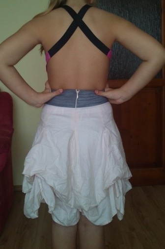 Kvalitné šaty pre slečny, 158