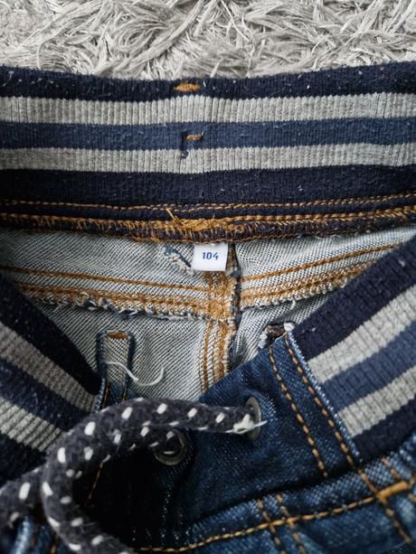 Chlapčenské rifle c&a veľ. 104, c&a,104