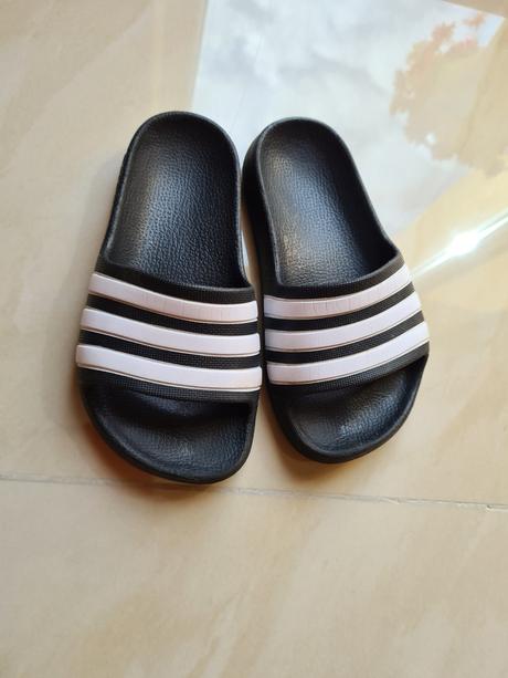 Adidas šľapky 28, adidas,28