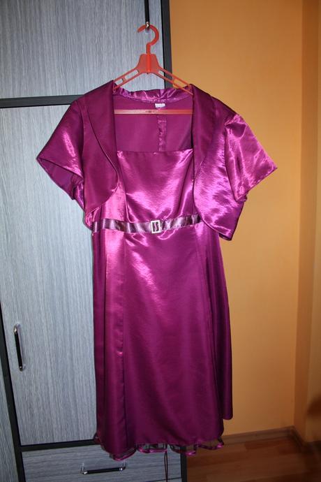 Spoločenské šaty, 42