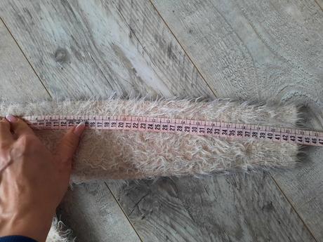 Krásny huňatý sveter, 128