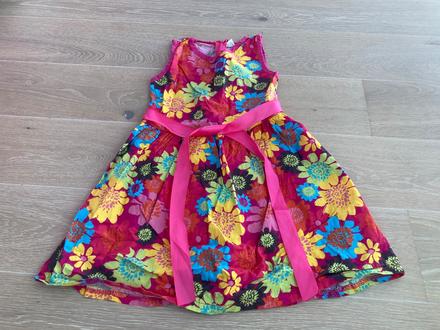 Dievčenské letné kvietkované šaty, 116