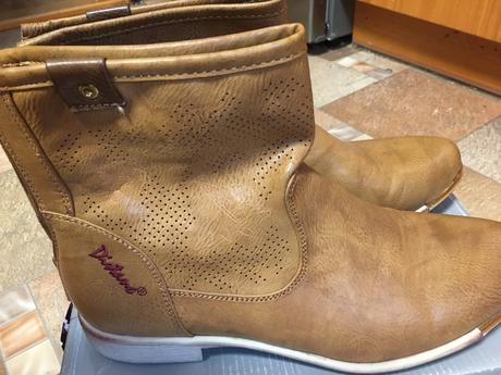 Kotnikove cizmy 41, 41