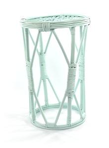 Prútený nočný stolík,