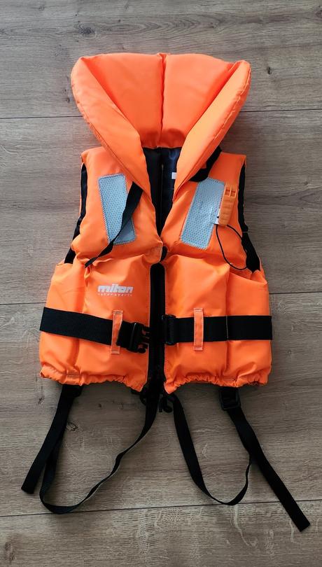 Záchranná vesta, s