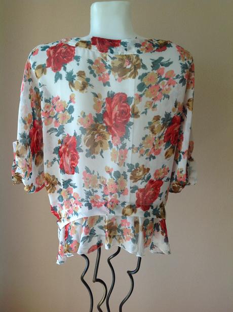 Kvetovaný top influence /50, 40