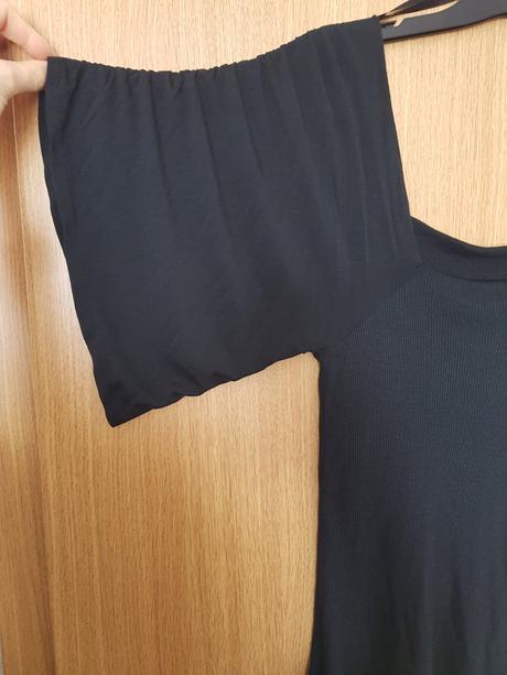Predlzeny cierny top / tricko - padave rukavy, s