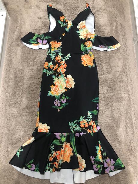 Spolocenske saty, 40