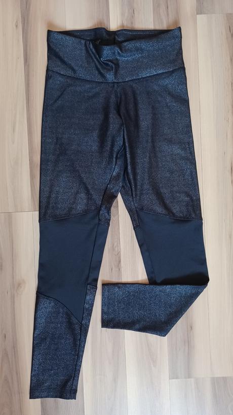 Lesklé legíny, crivit,s