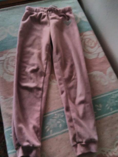 Plyšové tepláky so srdiečkom, pepco,128