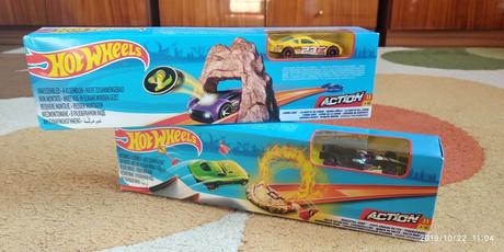 2ks malé hotwheels dráhy s autíčkom, 