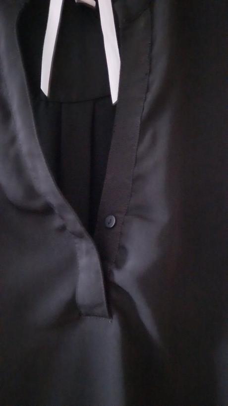 Čierna ľahúčka blúzka zn. h&m, h&m,s