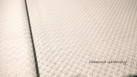 Madeira - biela vzor i- cena za 10 centimetrov,