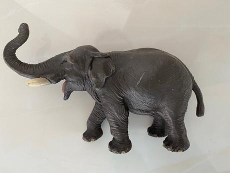 Schleich slon, 