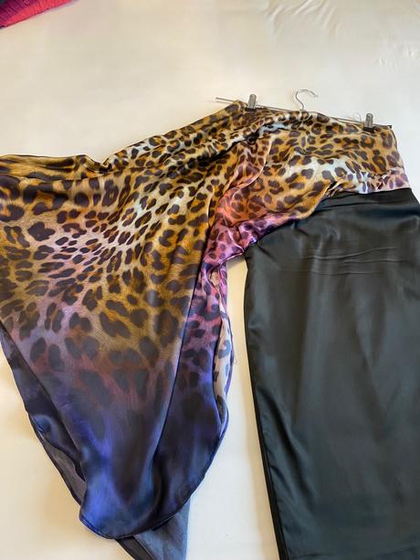 Luxusne kokteilove saty, s