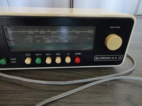 Rádio tesla - retro,