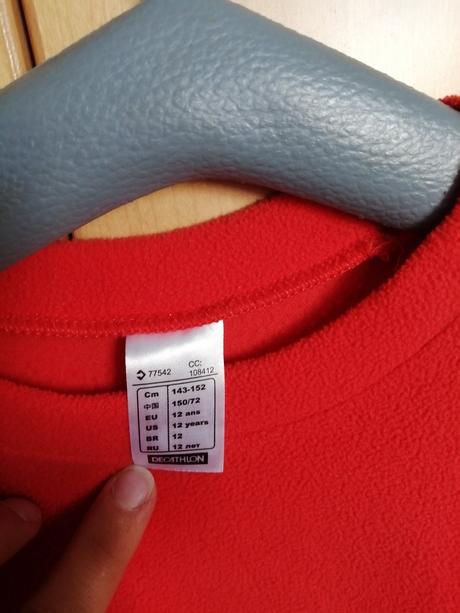 Sveter, decathlon,152