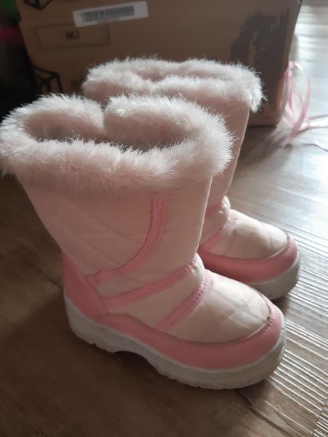 Snehule, protetika,24