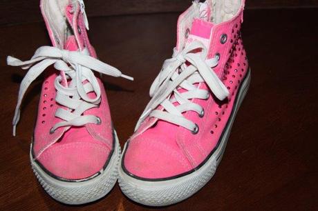 Parádne tenisky, 32