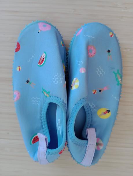 Topánky do vody, 28