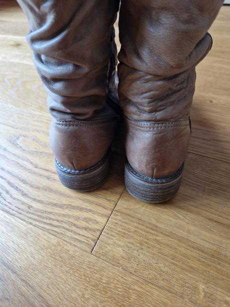 Dievčenské kožené čižmy, baťa,33