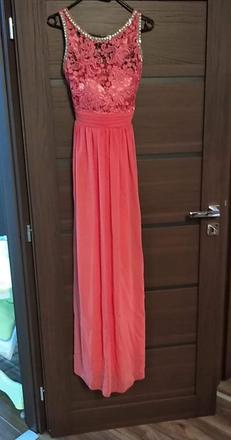 Spoločenské šaty koralove, 40