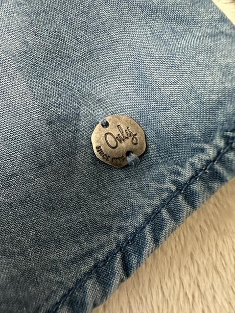 Denim blúzka s odhalenými ramenami zn. only, only,m