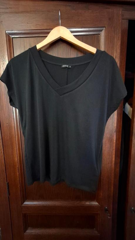 Bordové a čierne tričko medicine s, s