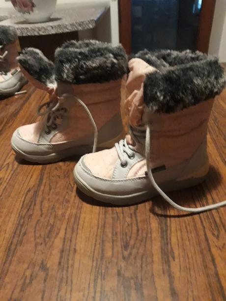 Zimne snehulky 24, lupilu,24