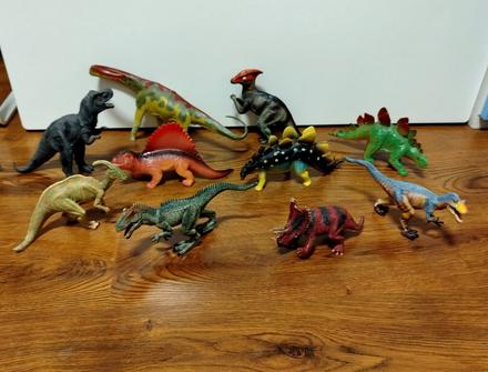 Krásne veľké dinosaury 10ks - super stav,