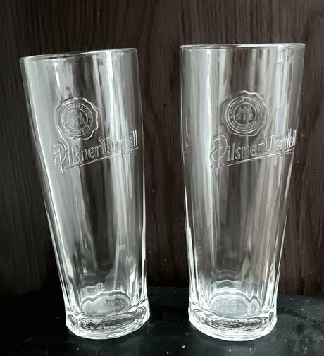 2x pohár pilsner urguell,