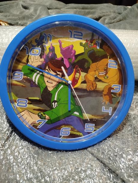 Ben10 hodiny na stenu,