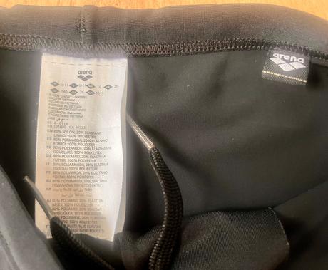 Plavecke plavky arena, 140