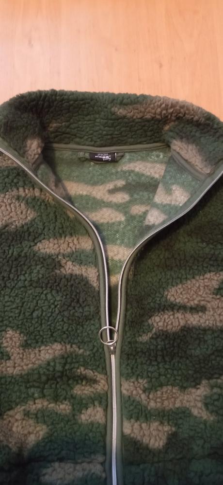 Chlpatá mikino-bunda, takko,152