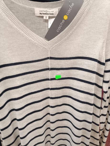 -biely prúžkovaný pulóver cache cache veľ. s, s