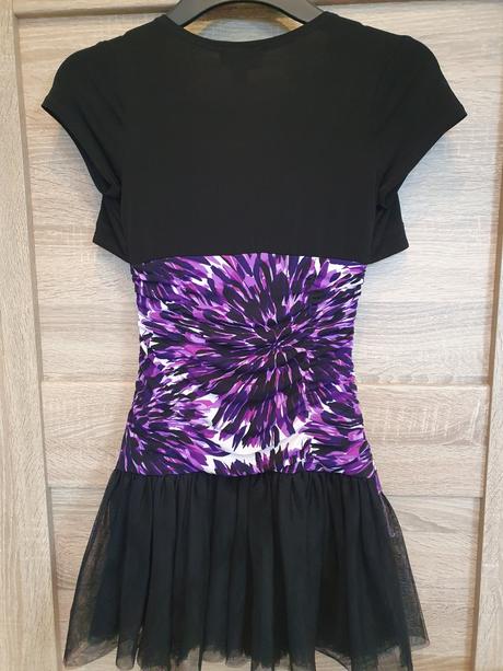 Slávnostné šaty, 134