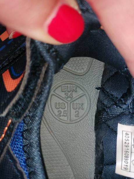 Chlapčenské sandále, 34