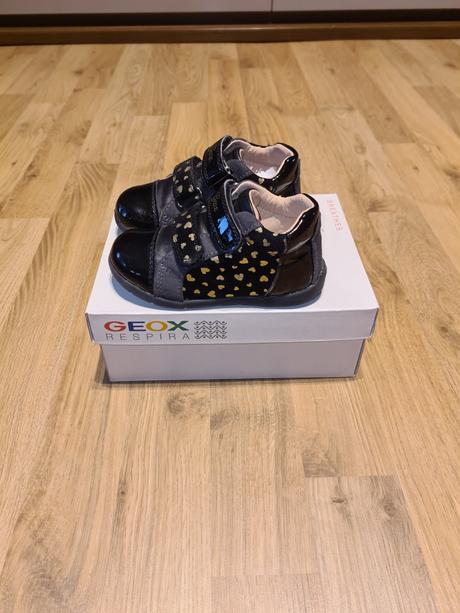 Dievčenské topánky geox čierne lakované velkosť 23, geox,23