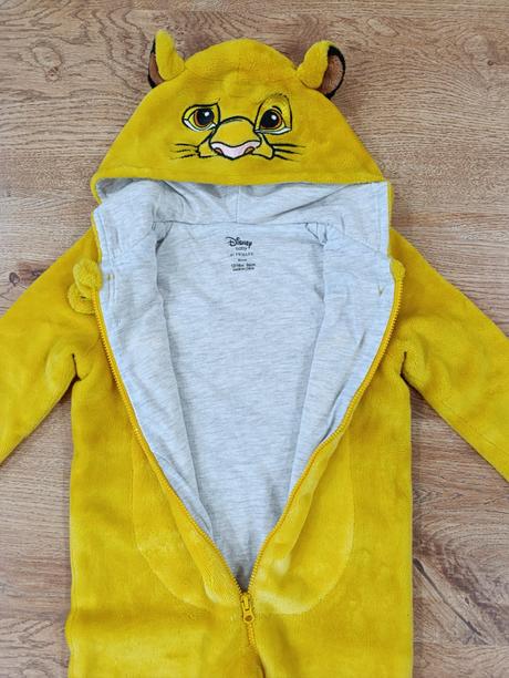 Overal "leví kráľ", disney,86