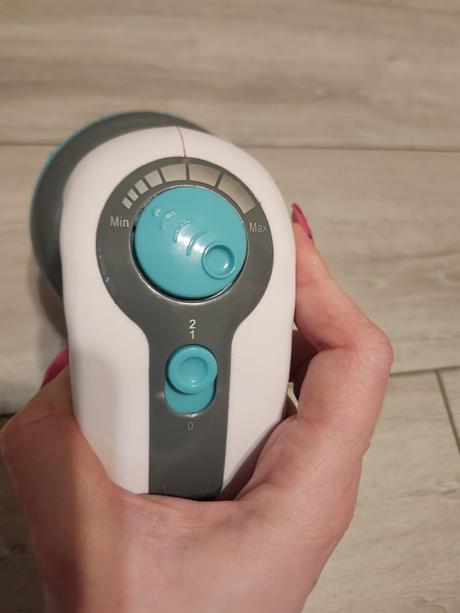 Masážny pristroj na celulitídu,