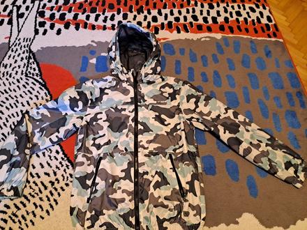 Vetrovka nepremokava, malo nosena na 158, reserved,158