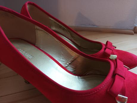 Červené lodičky, 39